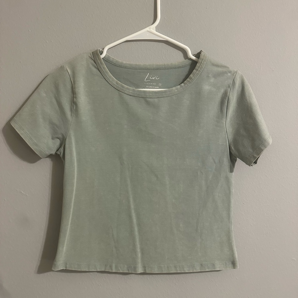 green baby tee